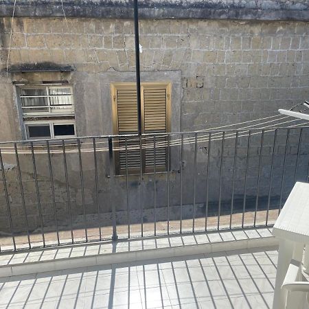 L'Aurora House Apartment Napoli Bagian luar foto