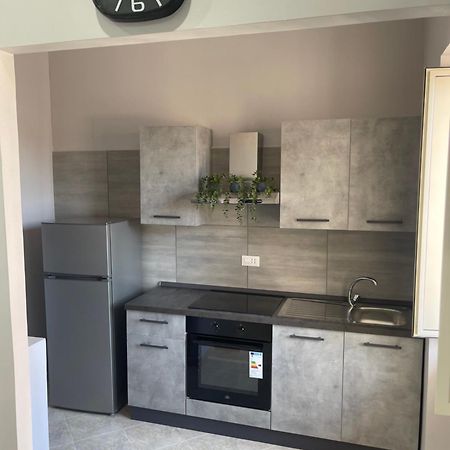 L'Aurora House Apartment Napoli Bagian luar foto